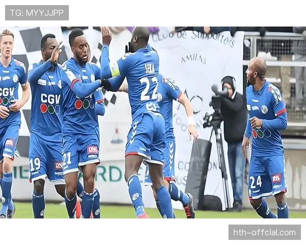 经济视角：法甲中游球队如何通过培养和出售年轻球员维持运营健康